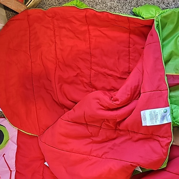 STUNNING MELISSA & DOUG LADBUG ALLIGATOR SLEEPING BAGS - Picture 9 of 14